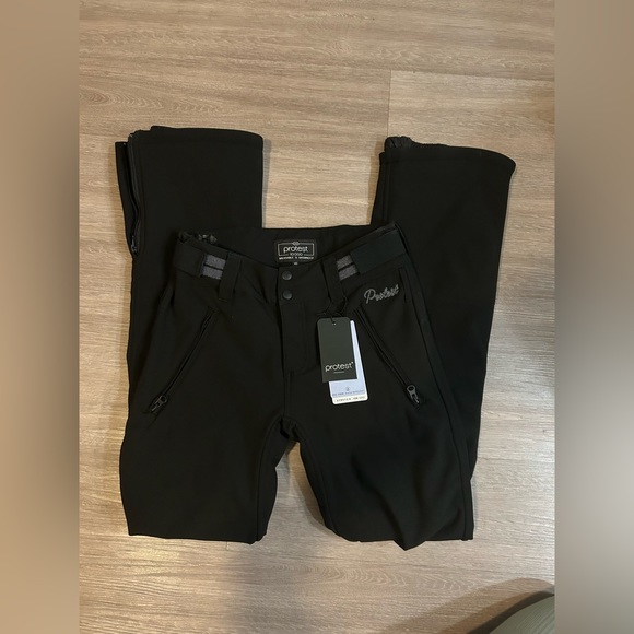 NWT Protest True Black Lole Womens snowboarding pants - Picture 8 of 12